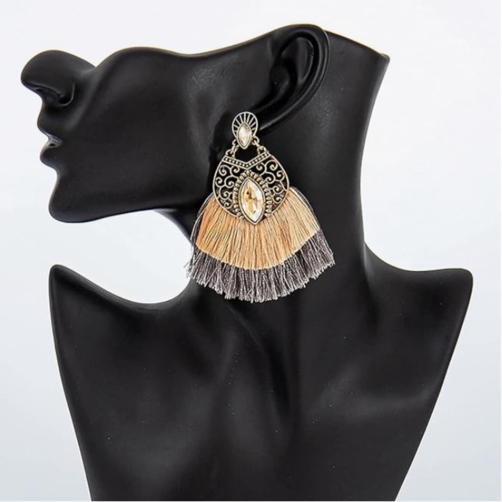 Dangle Tassel Lightweight Earrings